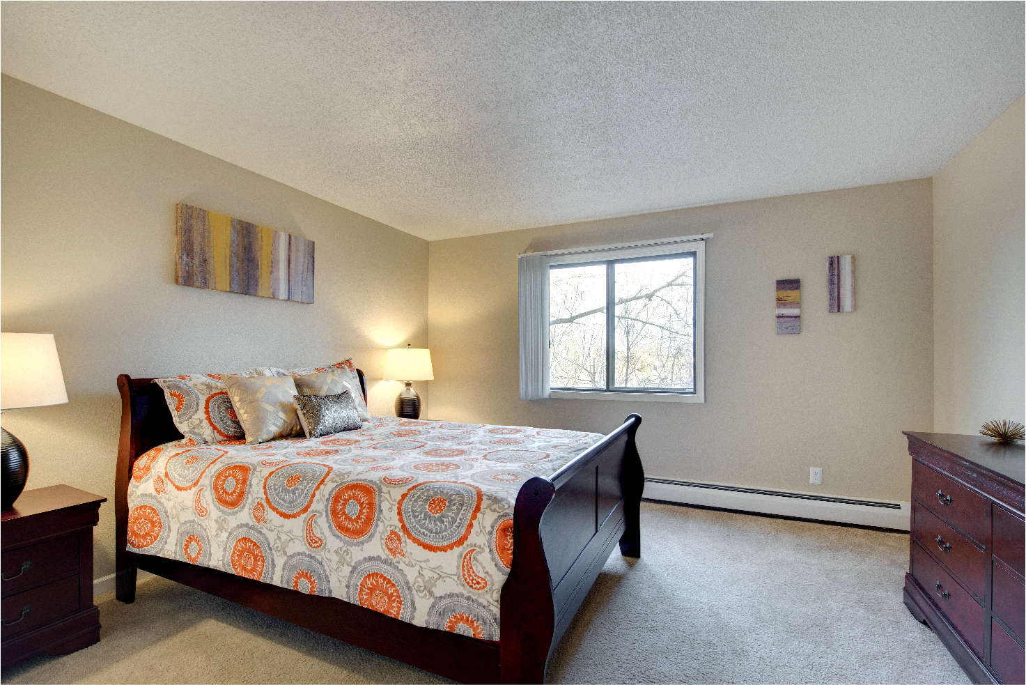 Gorgeous Bedroom at Cedars Lakeside, Minnesota