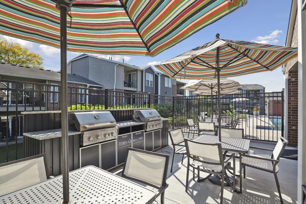 Outdoor Picnic and Grilling Area at Eden Commons, Eden Prairie, MN, 55344