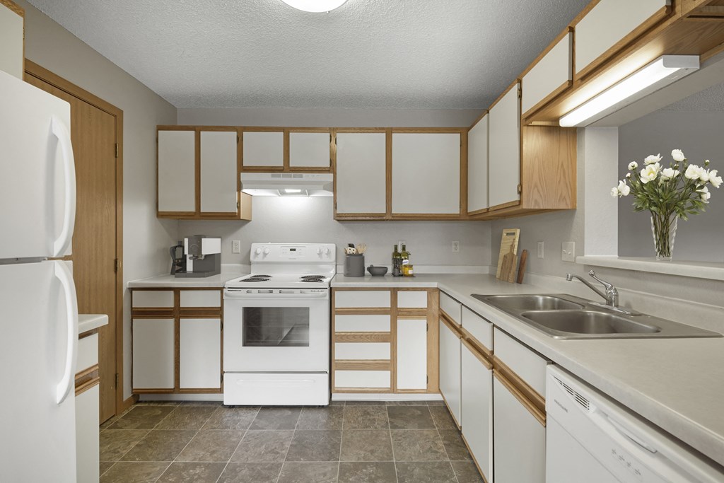 Evans Meadows Apartments in Elk River, MN Kitchen