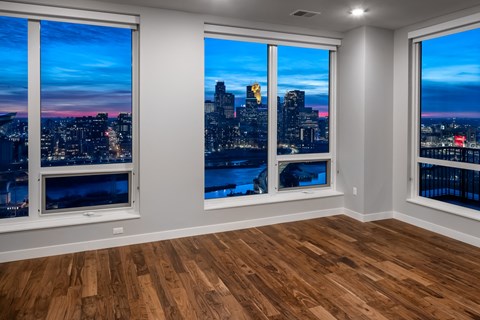 Large Windows at Expo, Minneapolis, 55414