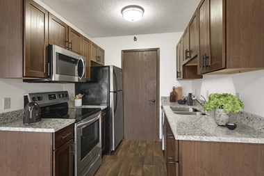 1351 Hampshire Avenue South Studio-2 Beds Apartment for Rent - Photo Gallery 1