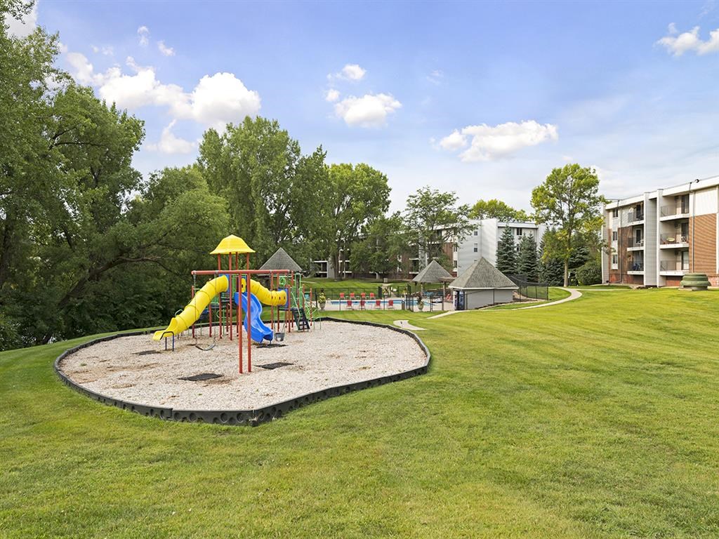 Willow Pond Apartments in Burnsville, MN Playscape