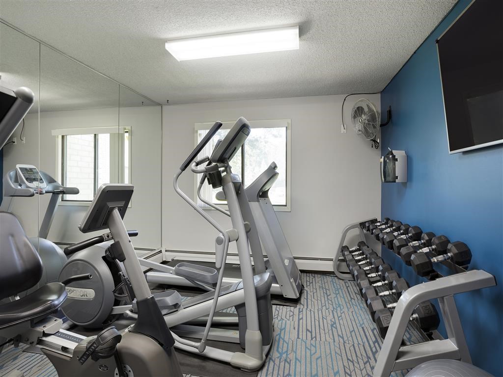 Oakwood Apartments in Plymouth, MN Fitness Center