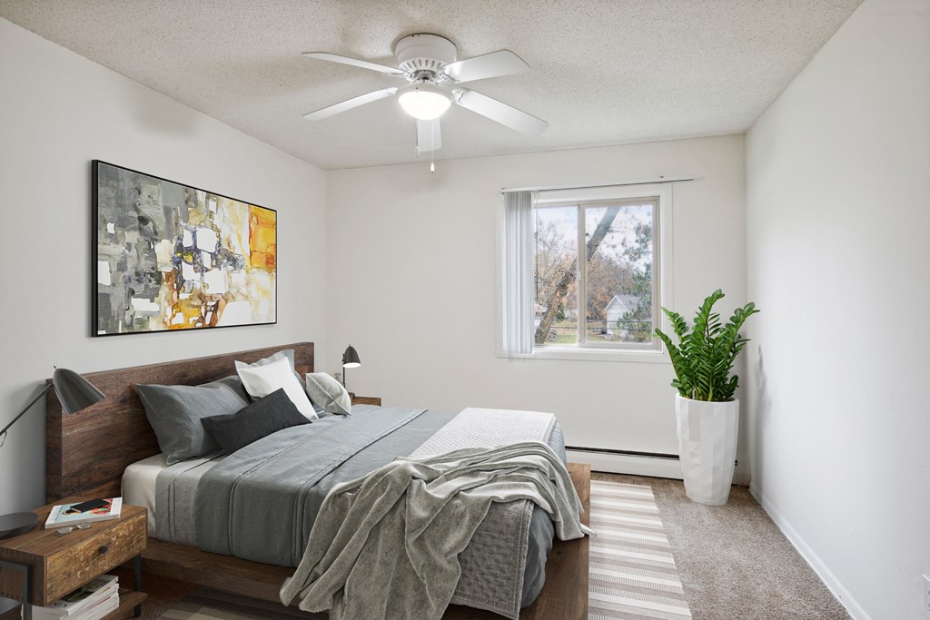 Gorgeous Bedroom at Minnehaha Manor, Oakdale, MN