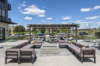 Outdoor fire pit and lounge at Nuvelo at Parkside