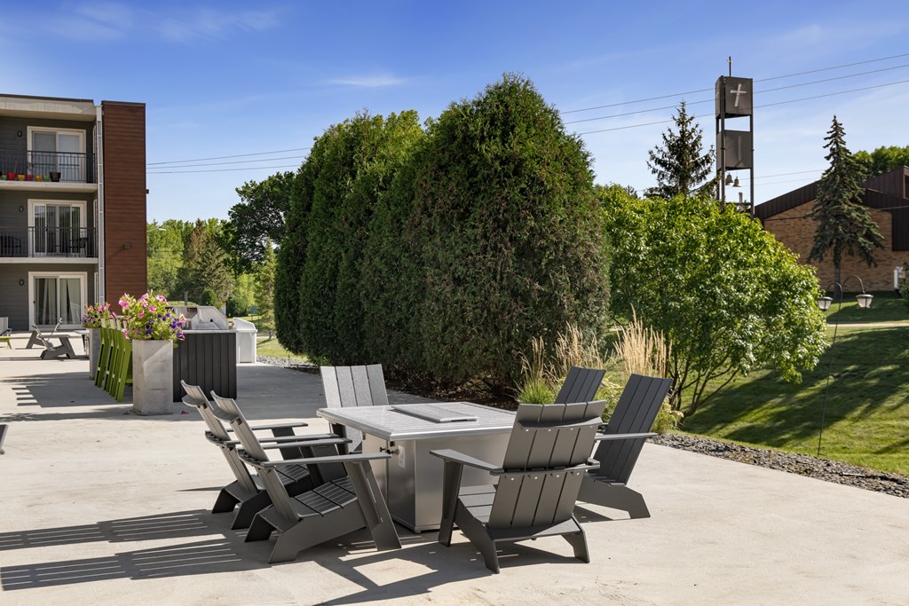 Firepit Lounge at Pebblebrook Court, Minnesota, 55437