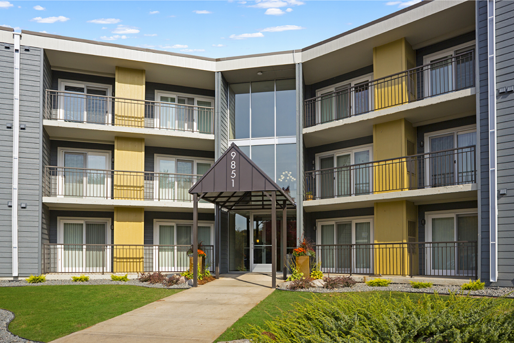 Building Exterior at Pebblebrook Court, Minnesota