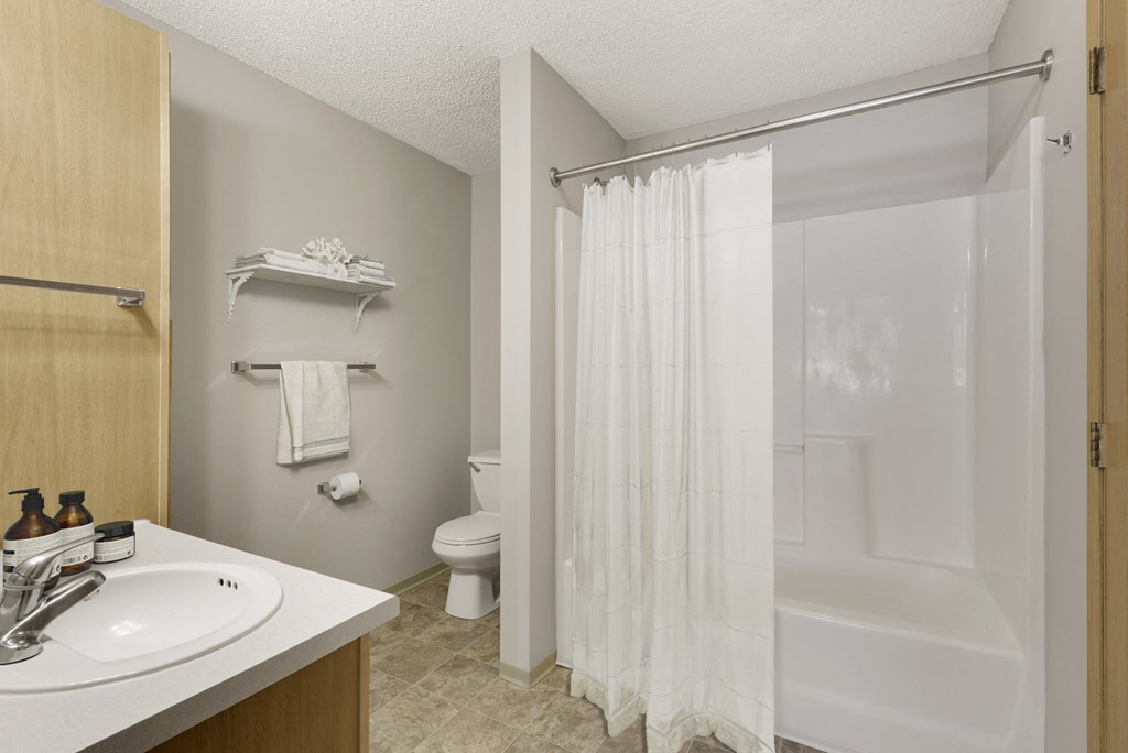 Bathroom at Shadow Hills, Minnesota, 55442