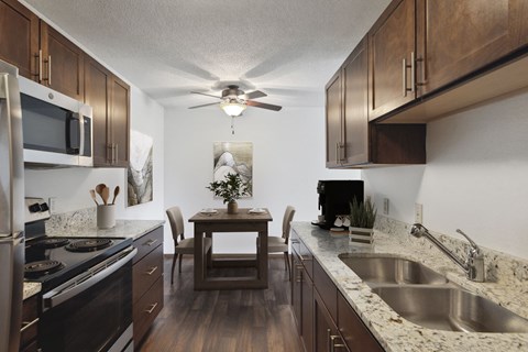 2330 Stillwater Ave E 1-2 Beds Apartment for Rent