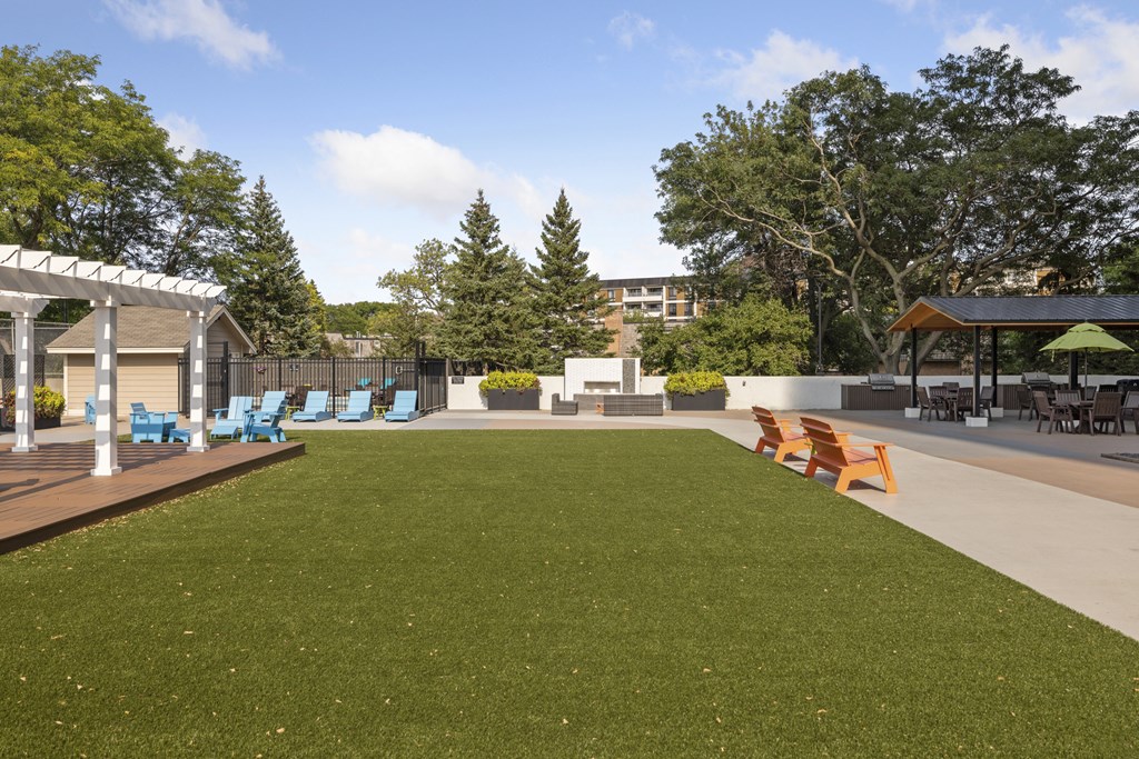 Outdoor Green Space at The Edina Towers, Edina, Minnesota