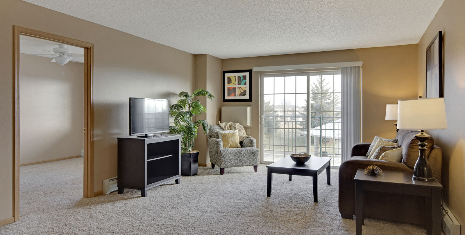 The Preserve at Commerce Apartments in Rogers, MN Living Room