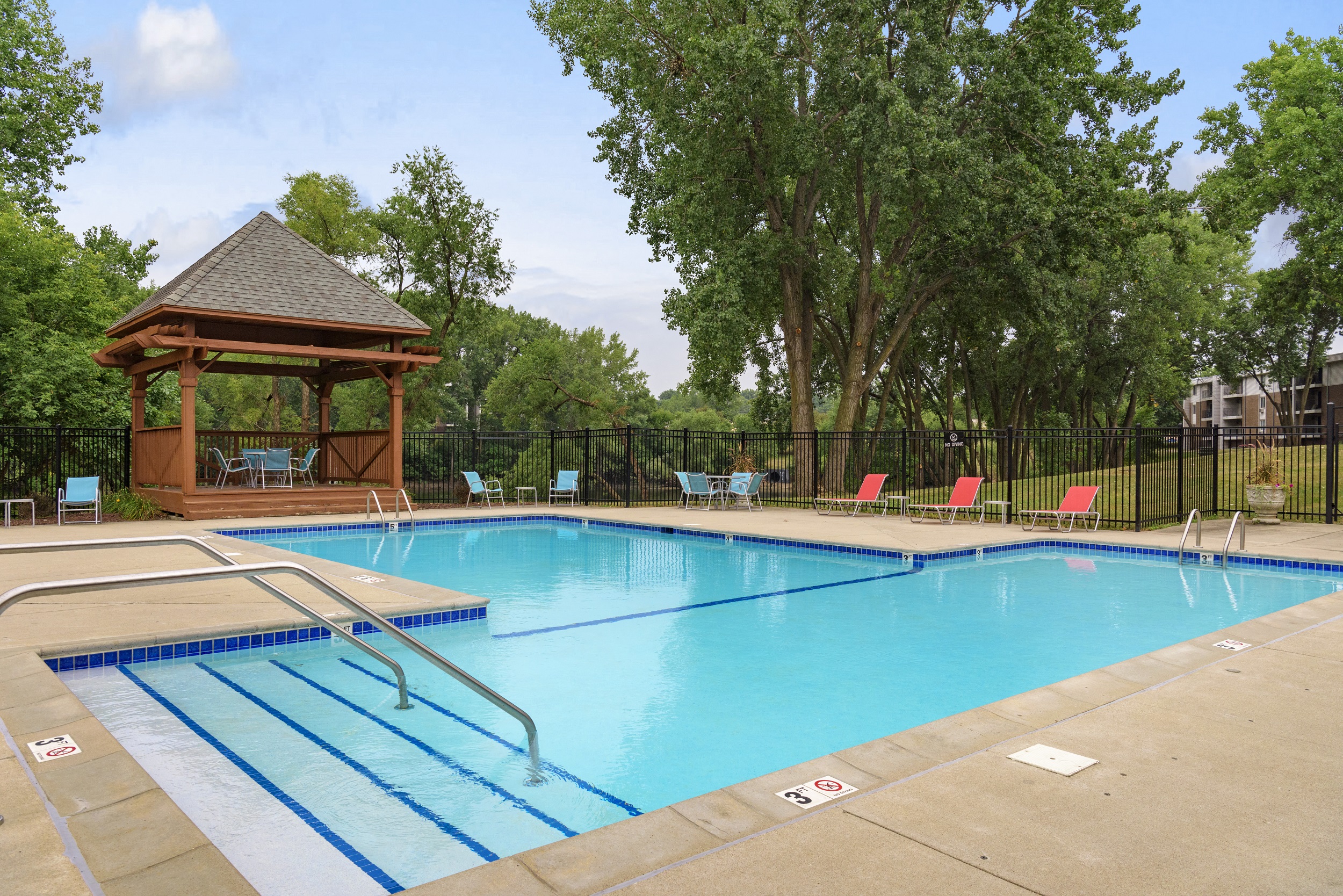 Pool at Willow Pond, Burnsville