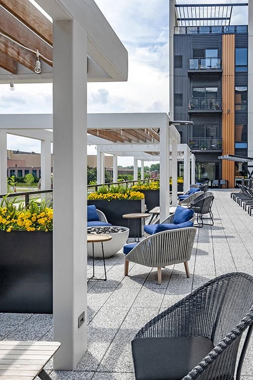 Outdoor sitting area at Central Park West, St. Louis Park, MN, 55416