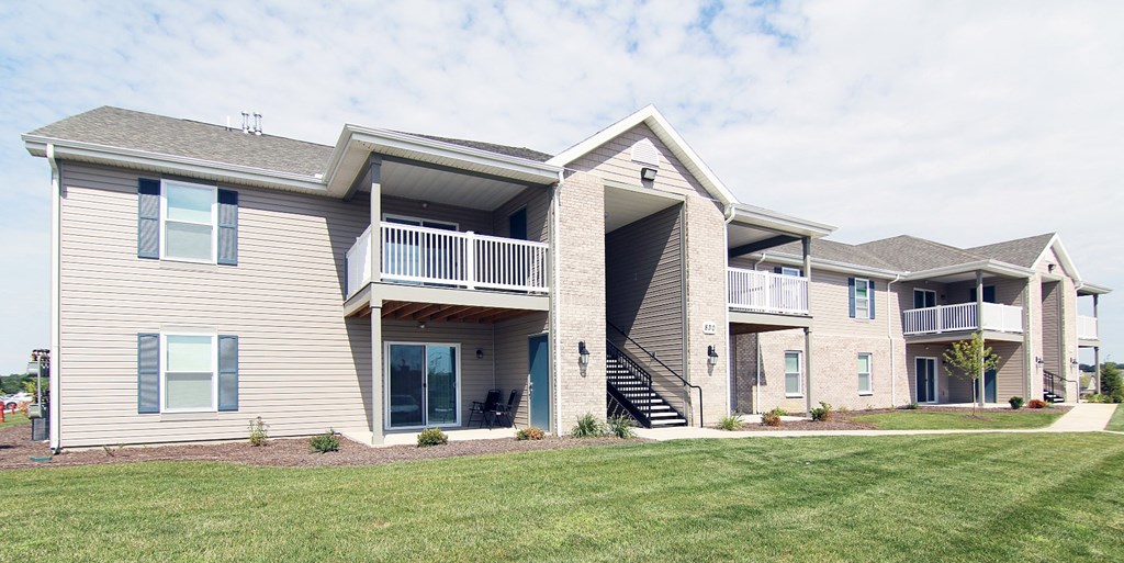 Apartments with garden at Hawthorne Properties, Lafayette, IN 47905