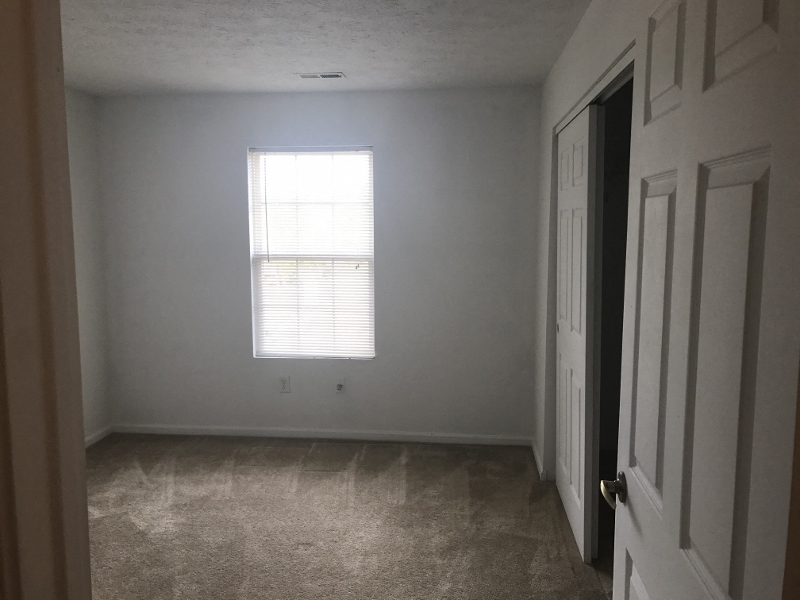 Expansive Window at Shaker Square, Indiana