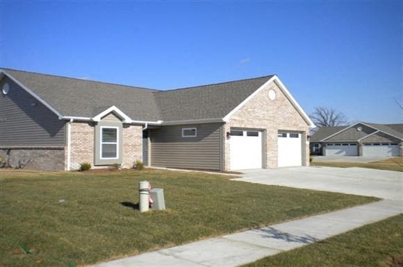 at Shaker Square, Indiana