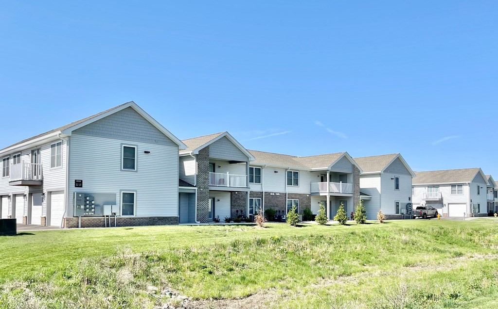 the preserve at ballantyne commons apartment community at Murdock Gardens Apartments, Lafayette, IN 47904