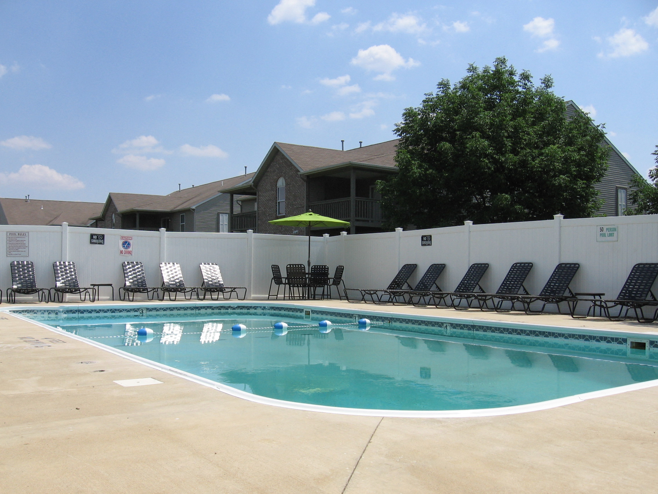 Swimming Pool & Sundeck at Shenandoah Properties in Lafayette, IN 47905