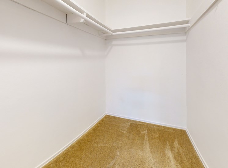 Venice Blvd Apartments | Los Angeles, CA | Closet