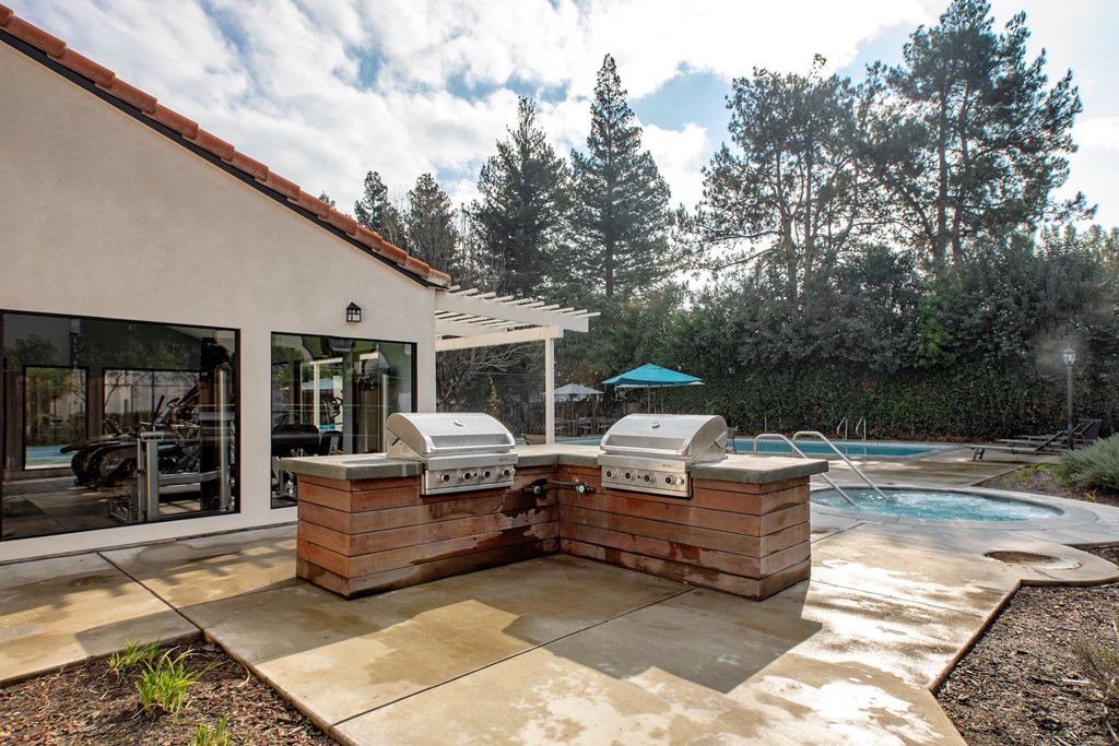 Vercanta Pleasanton | Pleasanton, CA | Grilling Station