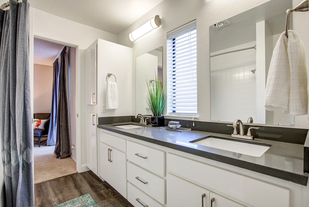 Vercanta Pleasanton | Pleasanton, CA | Bathroom