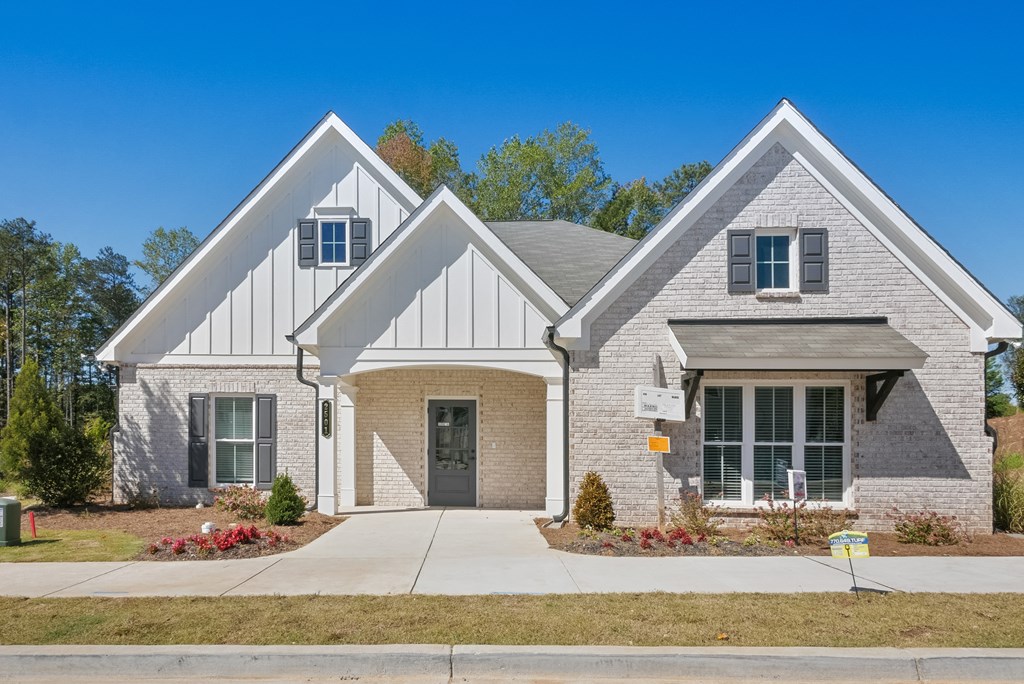 Charming leasing office of Bridlewood Townhomes