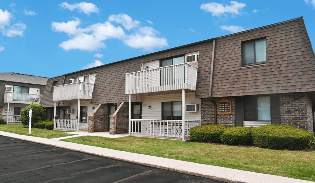 our apartments at the overlook feature balconies and balconies available for rental