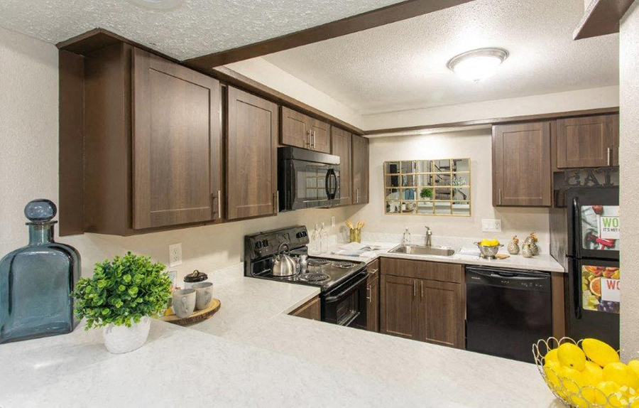 Photos and Video of Castle Point Apartments in South Bend, IN