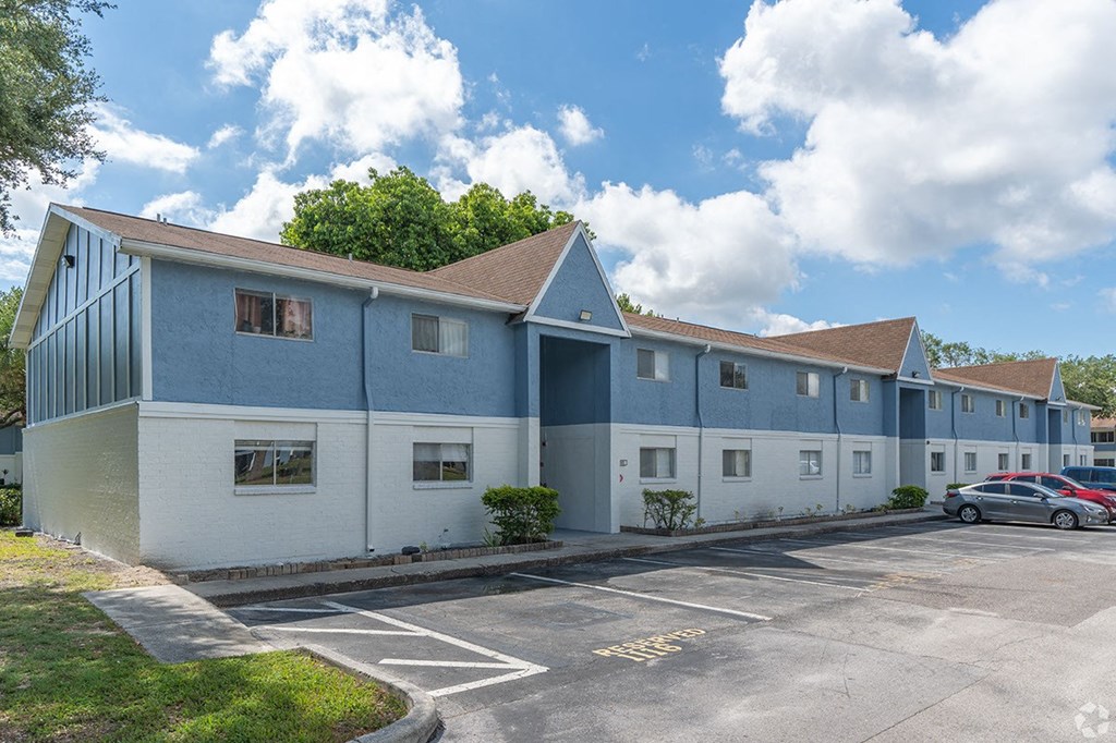 Exterior at Captiva Club Apartments at 4401 Club Captiva Drive in Tampa, Florida 33615
