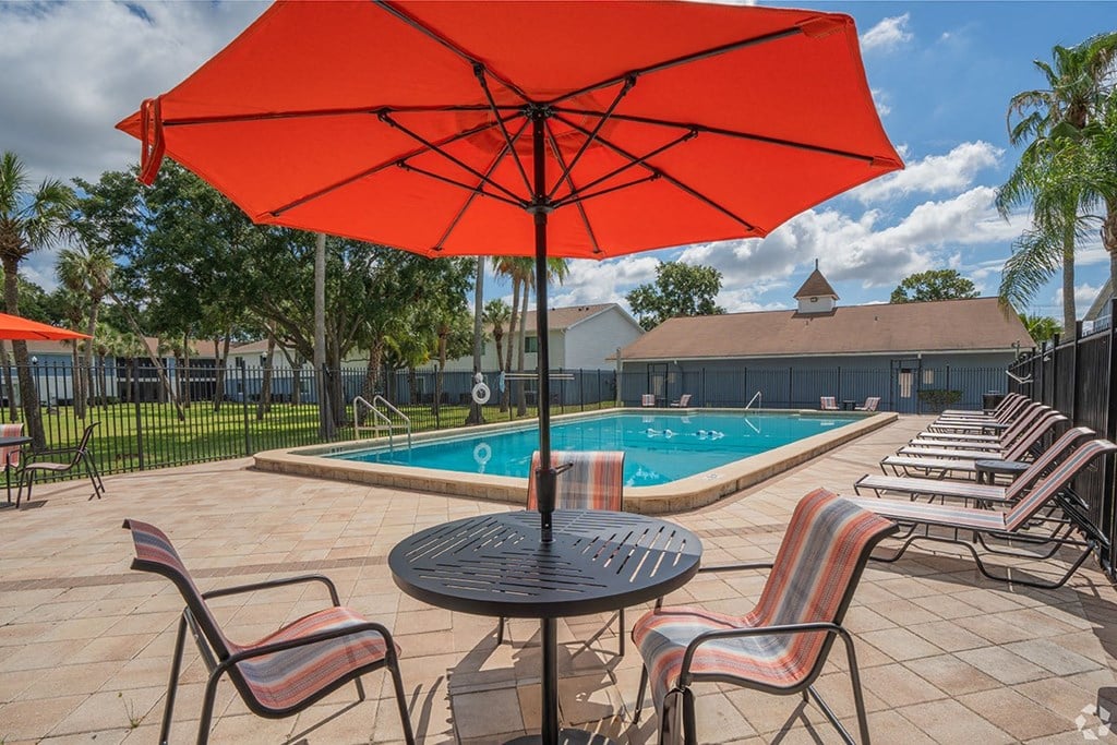 Pool at Captiva Club Apartments at 4401 Club Captiva Drive in Tampa, Florida 33615