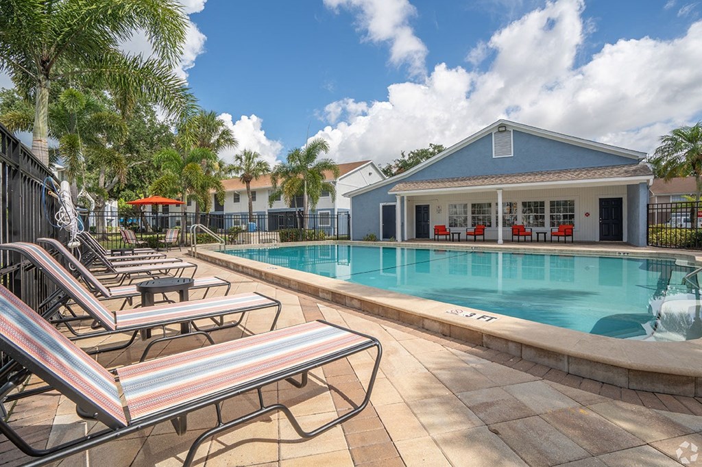 Pool at Captiva Club Apartments at 4401 Club Captiva Drive in Tampa, Florida 33615