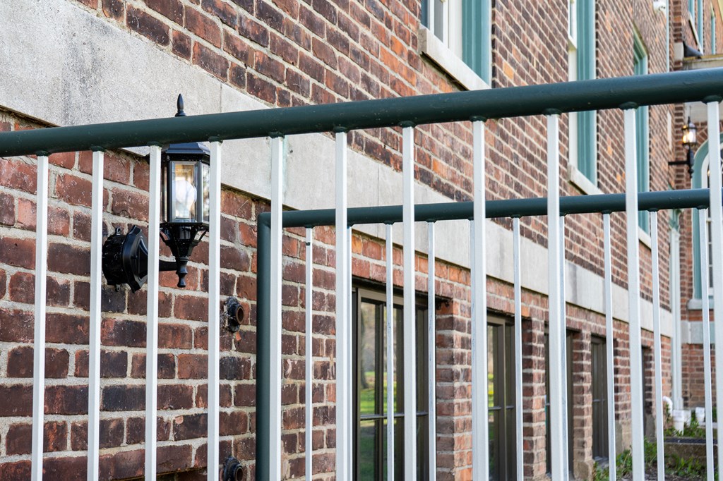 Detail of Side Railing