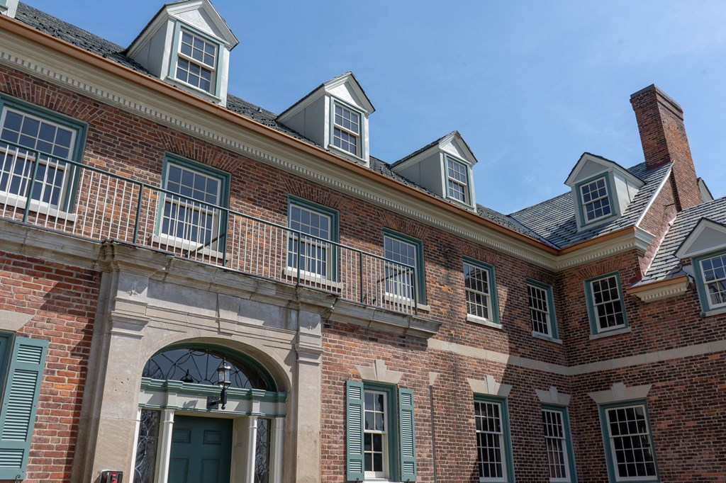 Facade of Ingleside Apartments