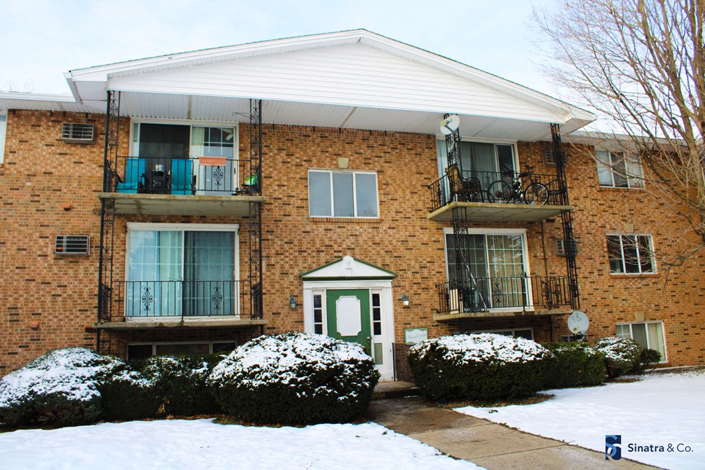 Exterior at Washington Square Apartments in Hamburg NY