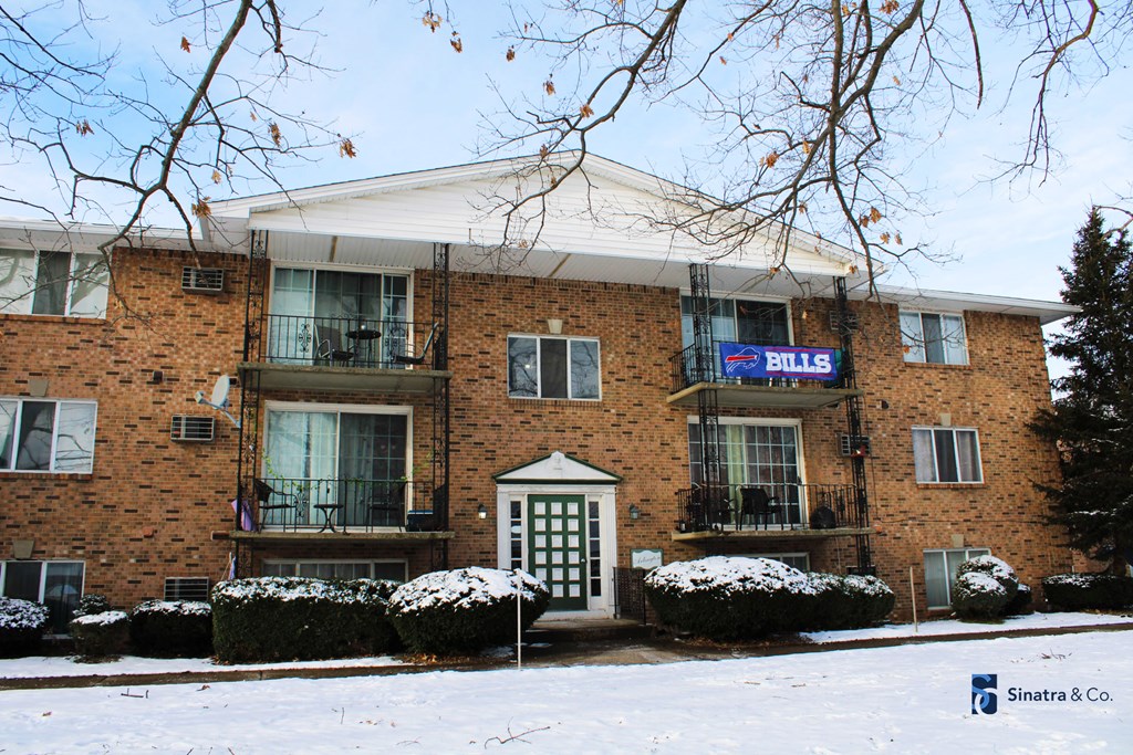 Exterior at Washington Square Apartments in Hamburg NY