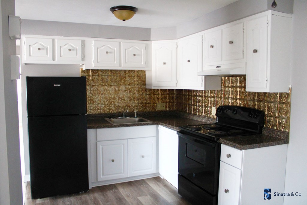 Classic Apartment Home Kitchen at Washington Square Apartments at 5546 Scranton Rd in Hamburg NY 14075