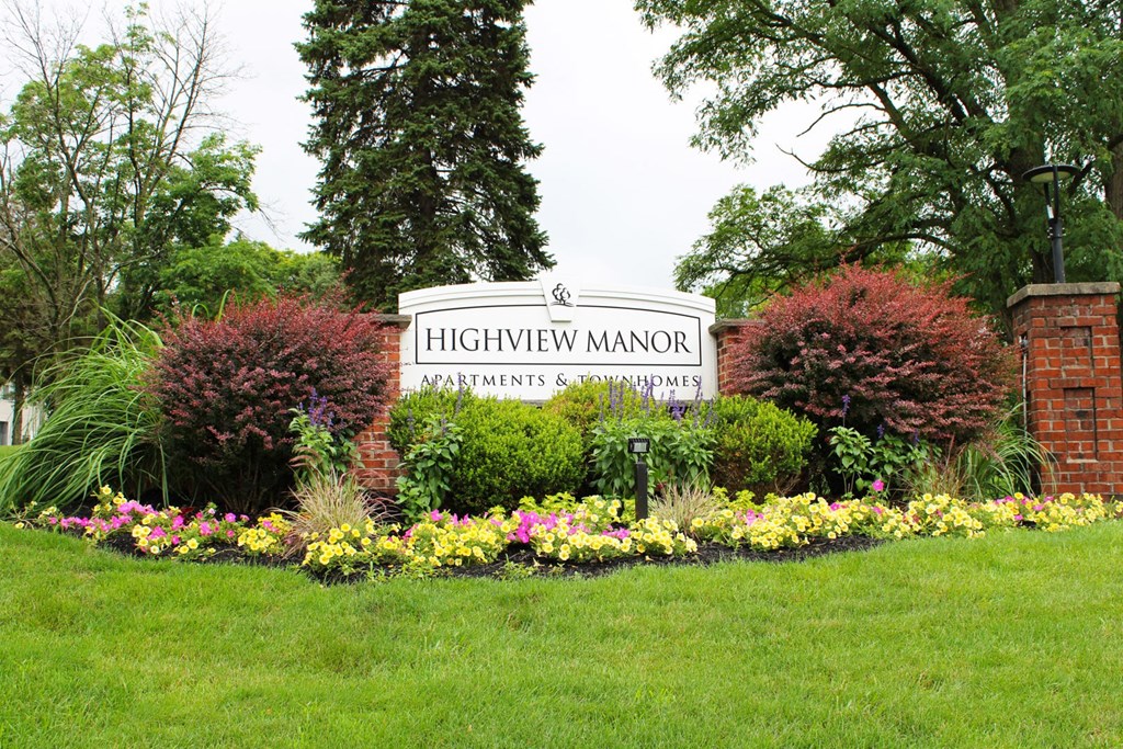 Entrance at Highview Manor Apartments, Fairport, 14450