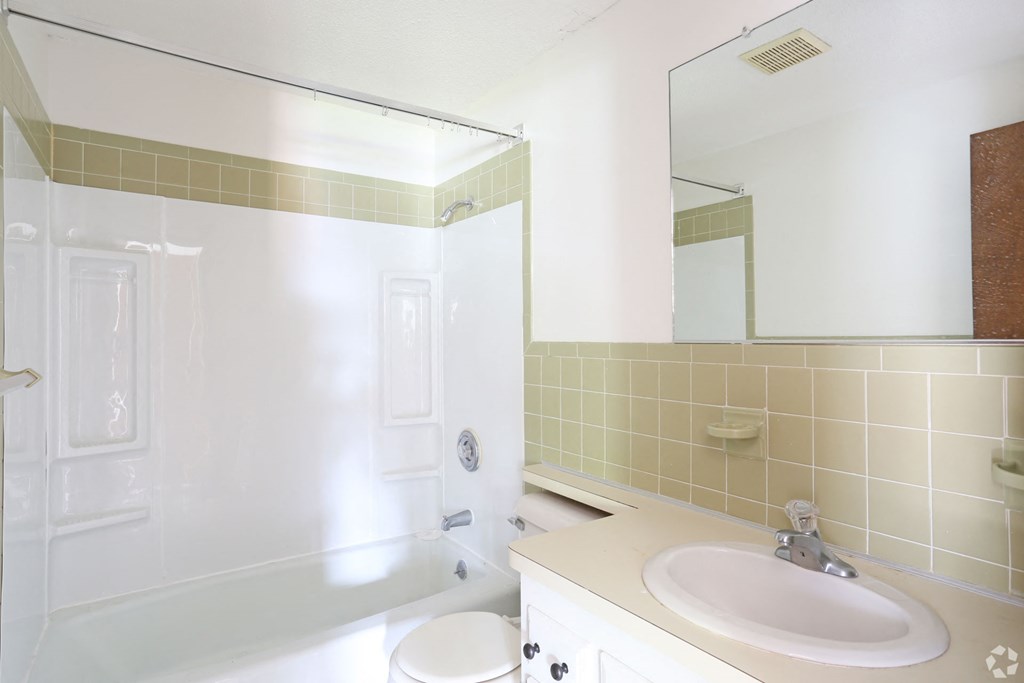 Classic Apartment Home Bathroom  at Lincoln Square Apartments at 4055 Knoll Drive in Hamburg, NY