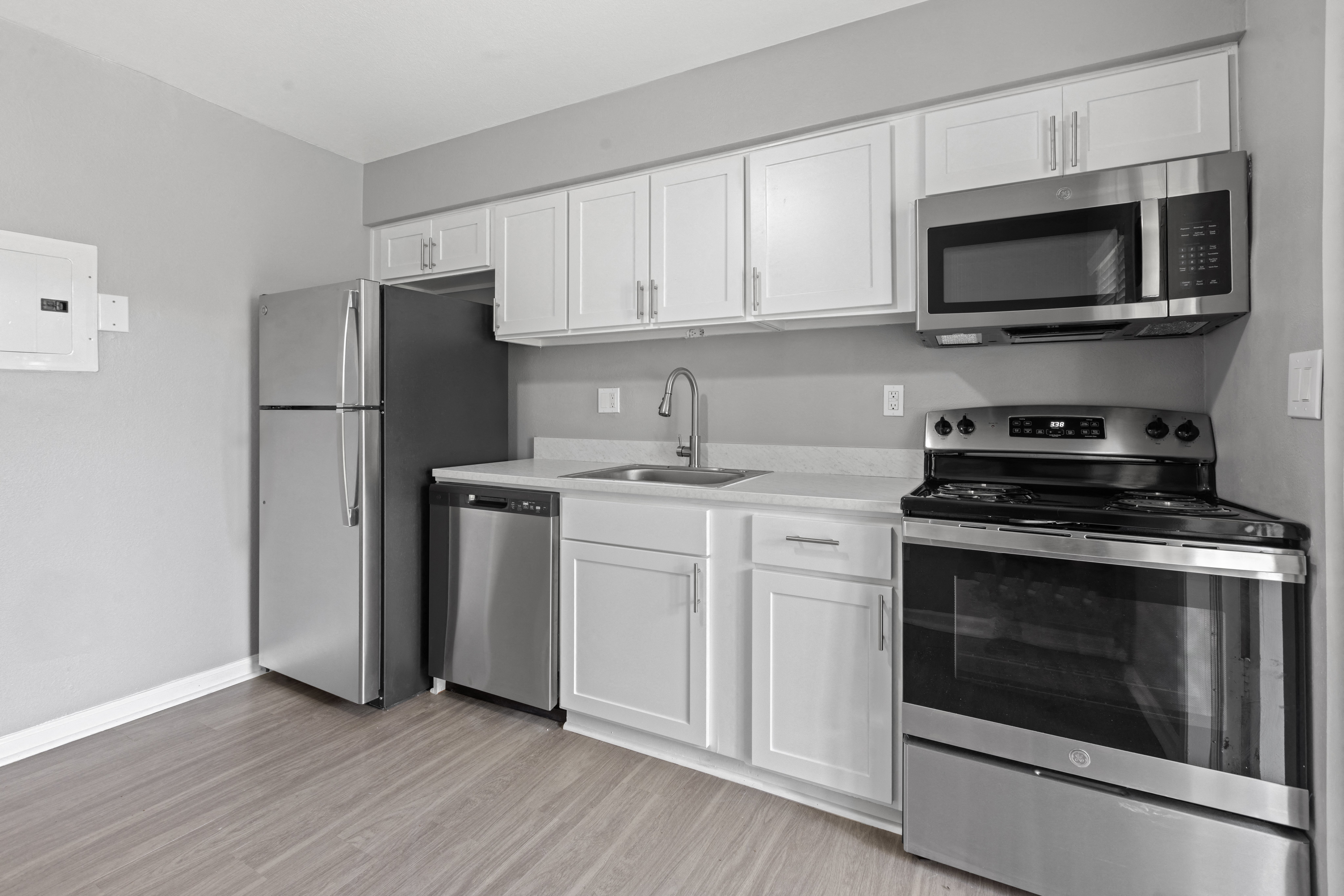 Modern Kitchen With Custom Cabinet at The Flats at Seminole Heights, Florida, 33603