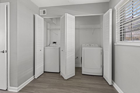 Renovated Apartment Home Laundry Area  at The Flats at Seminole Heights, Tampa, 33603
