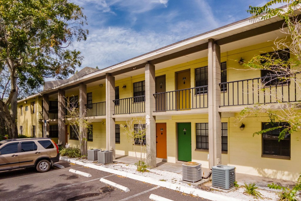 Building Exterior at Fernwood Grove Apartments in Tampa Florida