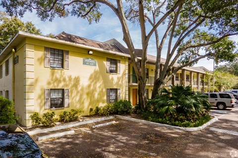 Building Exterior at Fernwood Grove Apartments in Tampa, Florida