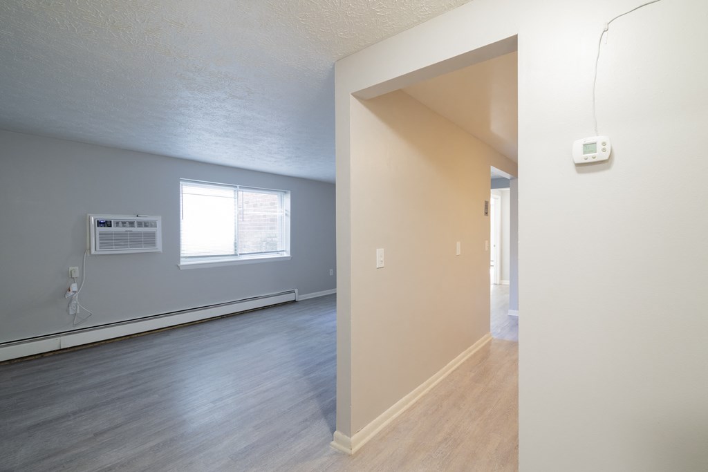 Living area at Willowbrooke Apartments & Townhomes at 396 Willowbrooke Drive in Brockport, NY 14420