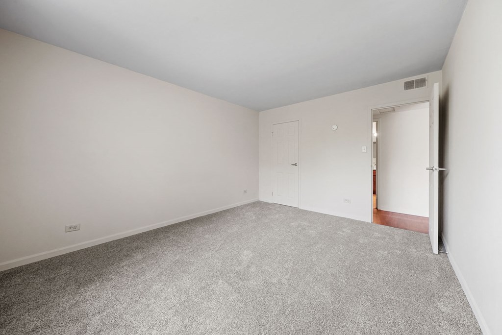 Bedroom area at Woodland Ridge Apartments in Woodridge, IL