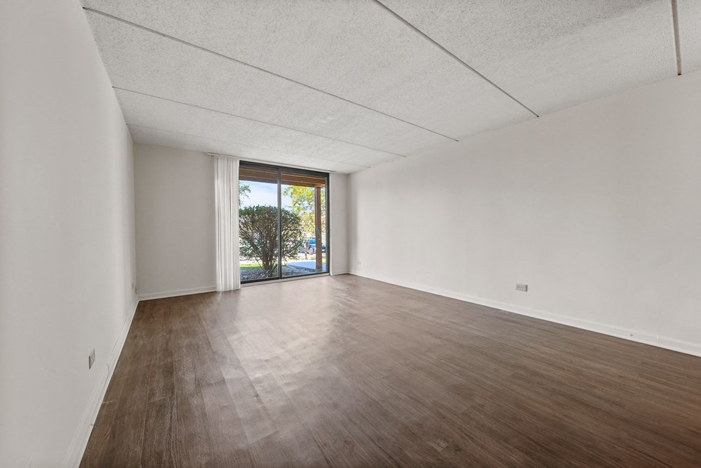 Living Space  at Woodland Ridge Apartments in Woodridge, IL