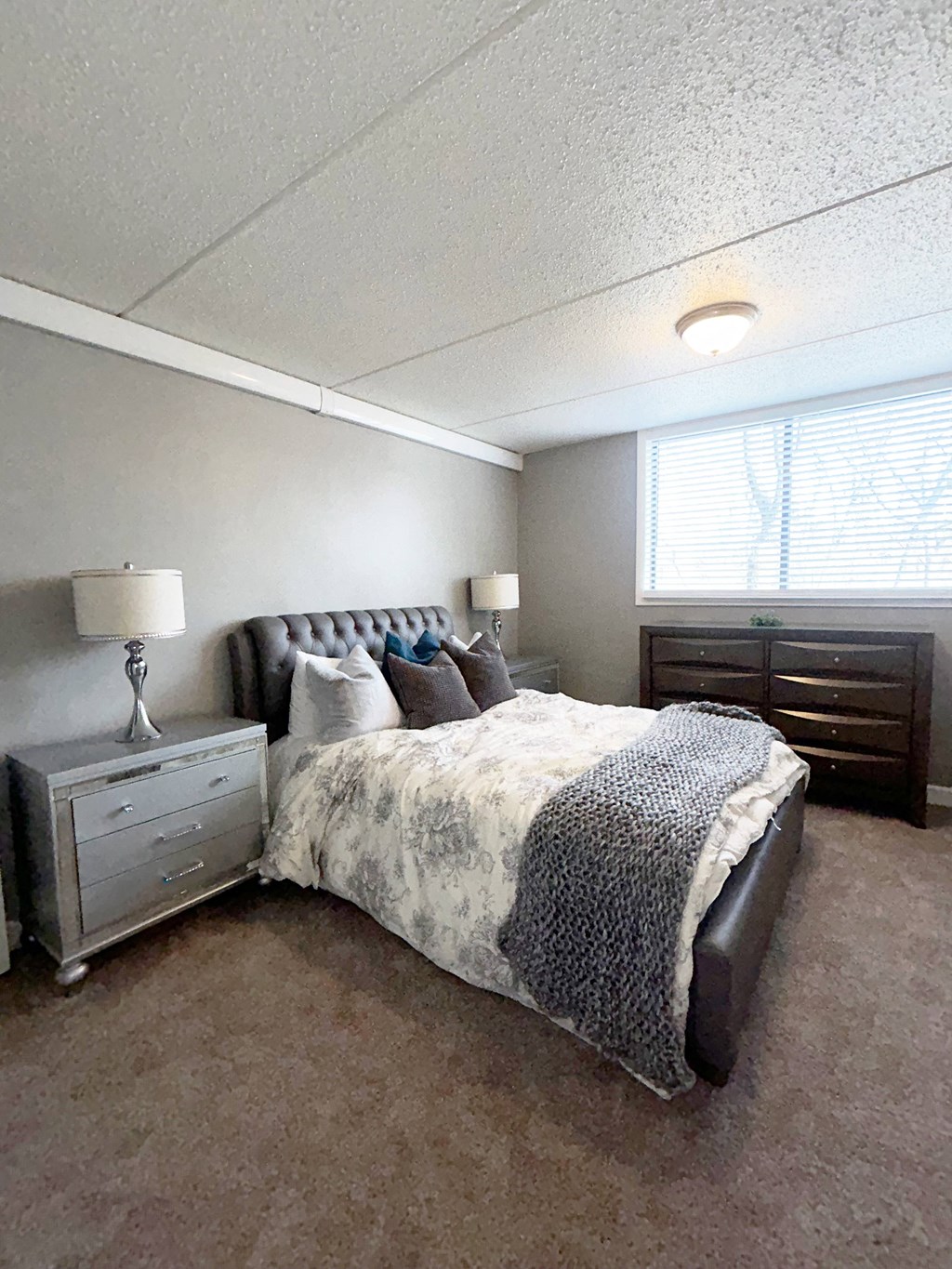 Bedroom at Woodland Ridge Apartments in Woodridge IL 60517