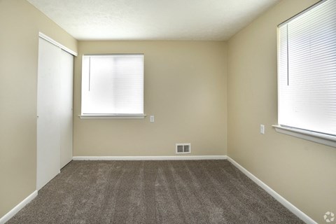 Carpeting In Bedrooms at Willowbrooke Apartments, Brockport, NY