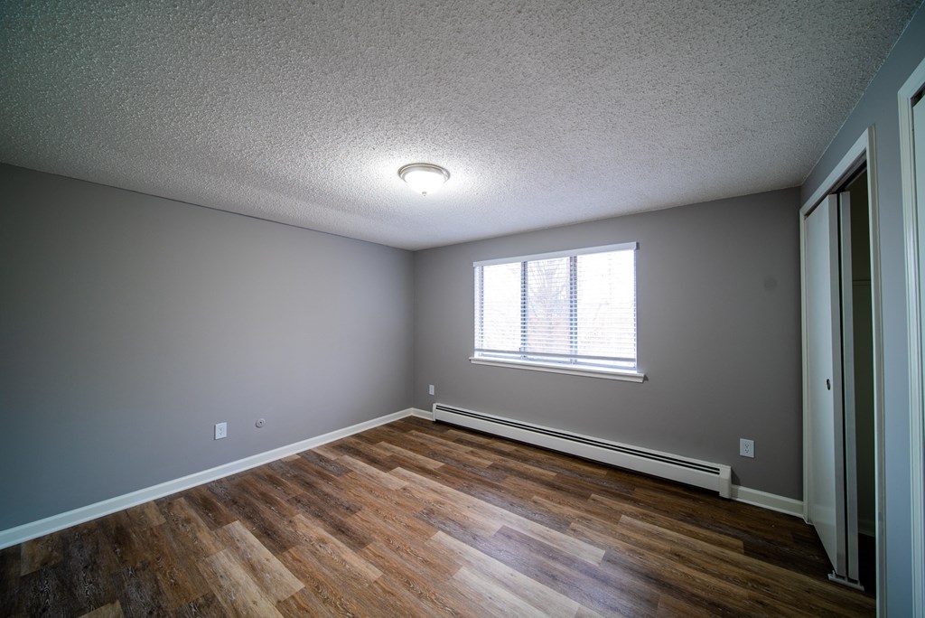 Renovated Apartment Home at  Lincoln Square Apartments at 4055 Knoll Drive in Hamburg, NY