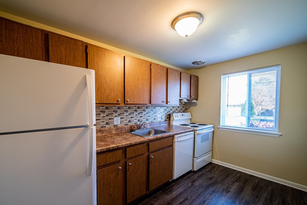 Well Equipped Kitchen at Willowbrooke Apartments, Brockport, NY