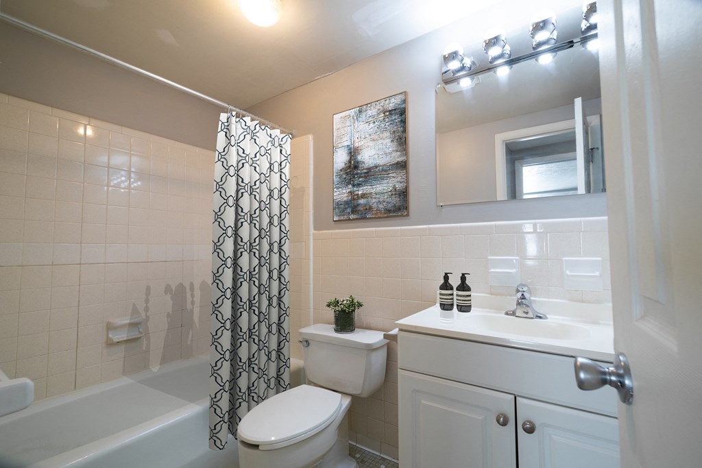 Updated Bathroom at Willowbrooke Apartments & Townhomes at 396 Willowbrooke Drive in Brockport, NY 14420